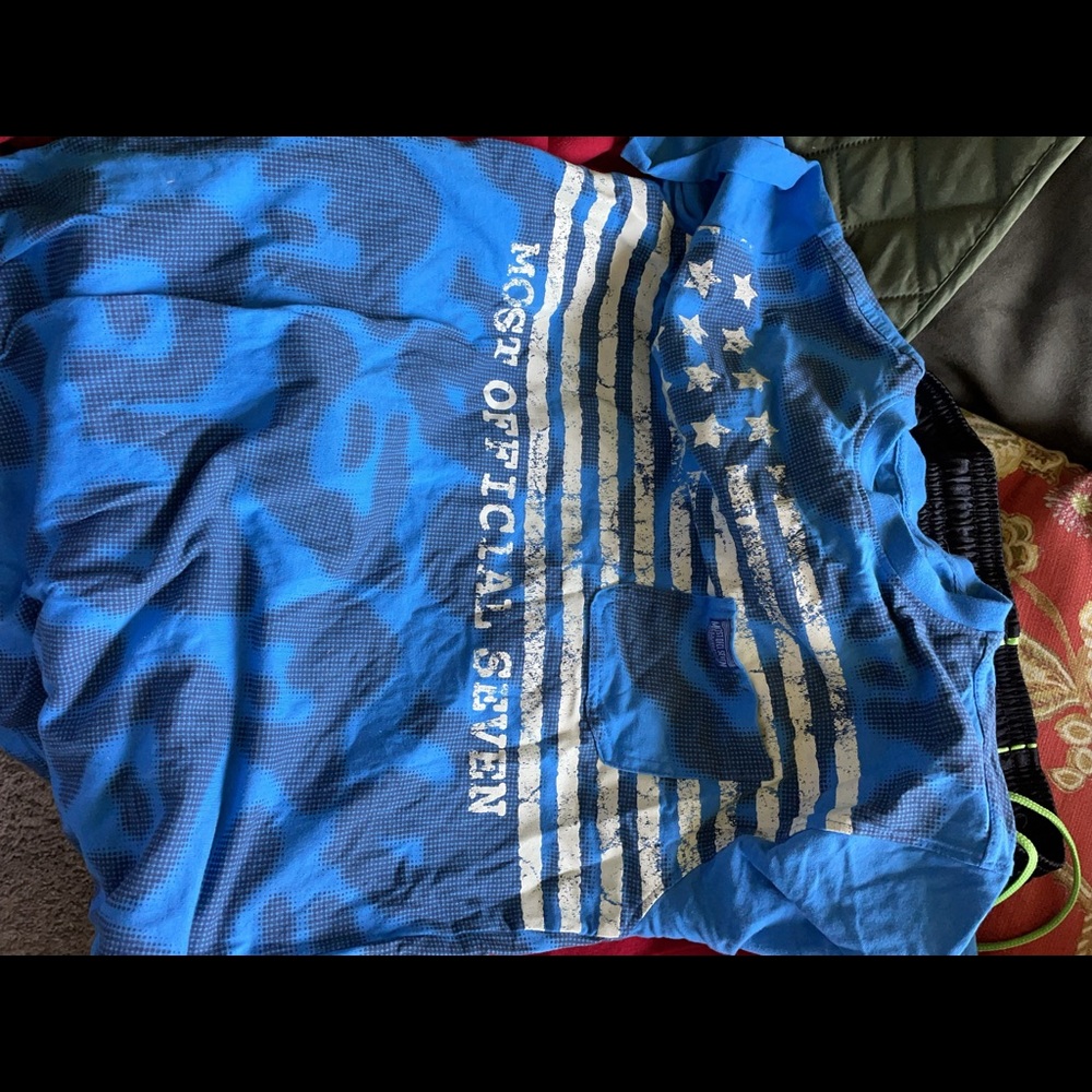 Mens top